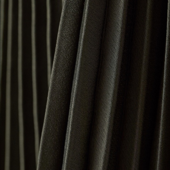 Dark Green Pleated Skirt - Picture 3 of 6